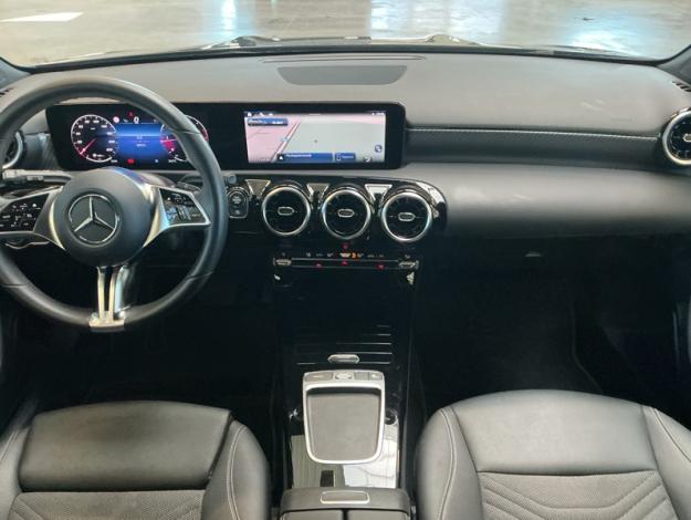 MERCEDES-BENZ A 180 d Luxury Line  