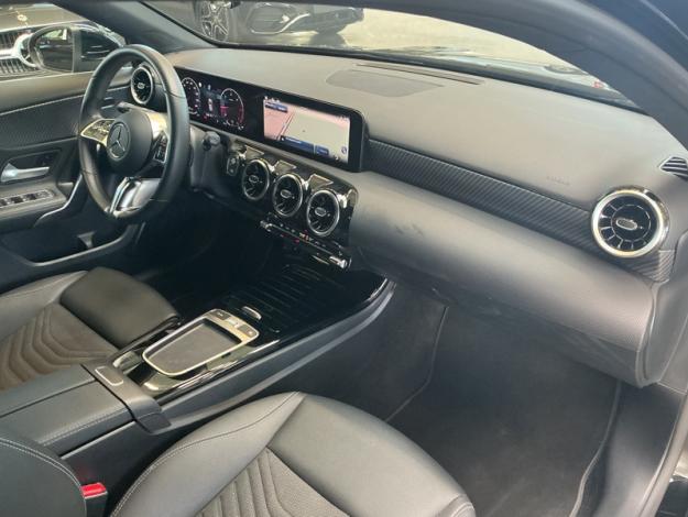 MERCEDES-BENZ A 180 d Luxury Line  