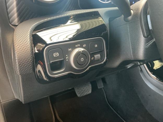MERCEDES-BENZ A 180 d Luxury Line  