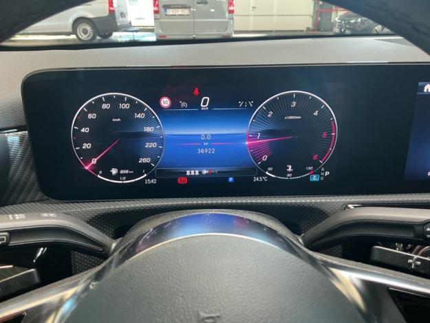 MERCEDES-BENZ A 180 d Luxury Line  