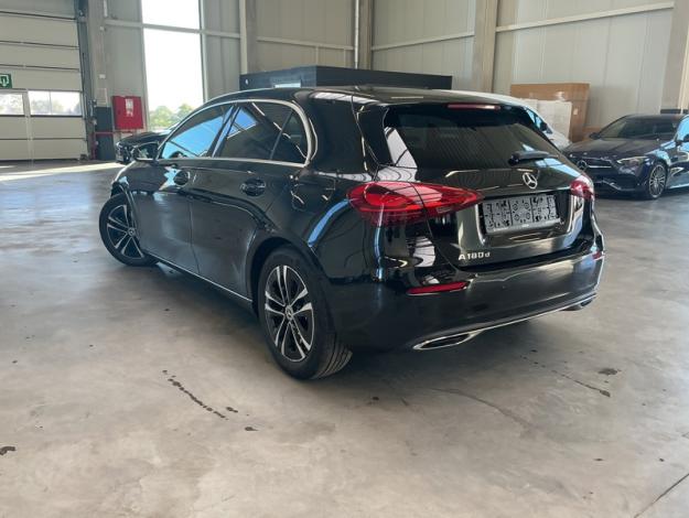 MERCEDES-BENZ A 180 d Luxury Line  