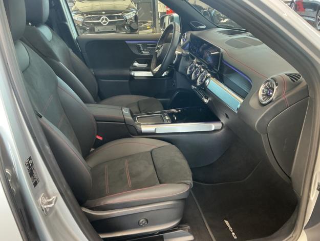 MERCEDES-BENZ EQB 250 + AMG Line 7 places Toit Pano  