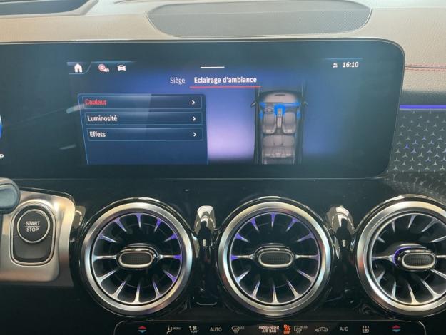 MERCEDES-BENZ EQB 250 + AMG Line 7 places Toit Pano  