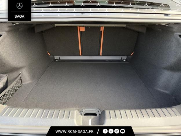 MERCEDES-BENZ Classe C Berline Classe C 400 4M électrique AMG Line  Classe C 400 4M électrique EQ AMG Line