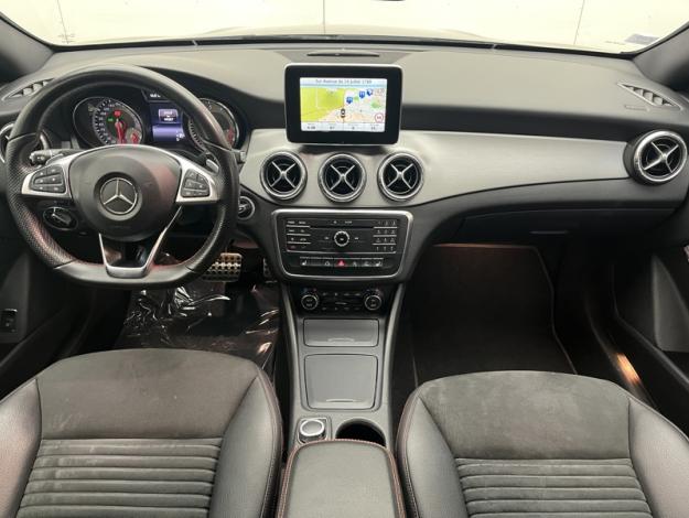 MERCEDES-BENZ CLA Coupé CLA 200 AMG Line  
