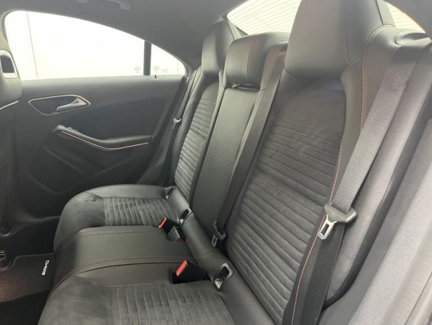 MERCEDES-BENZ CLA Coupé CLA 200 AMG Line  