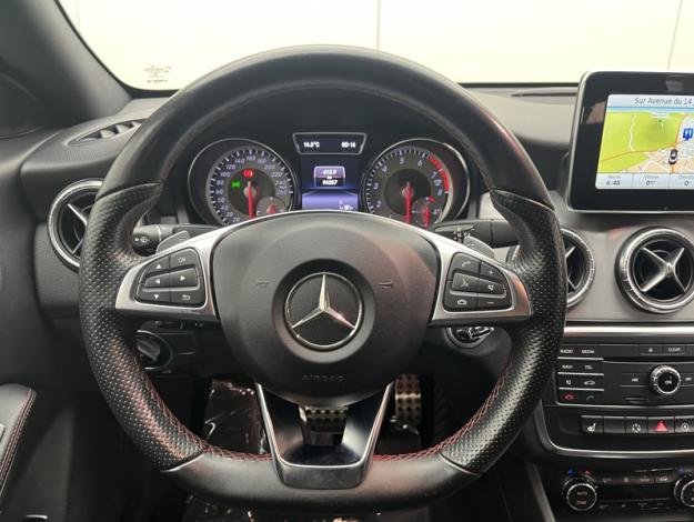 MERCEDES-BENZ CLA Coupé CLA 200 AMG Line  