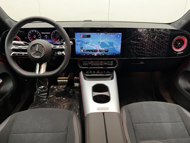 MERCEDES-BENZ CLA Coupé CLA 200 AMG Line  CLA 200 AMG Line