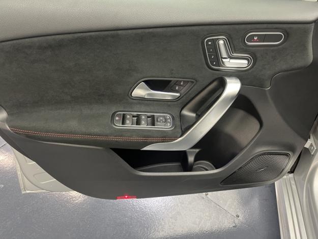 MERCEDES-BENZ Classe A 200 d AMG Line  