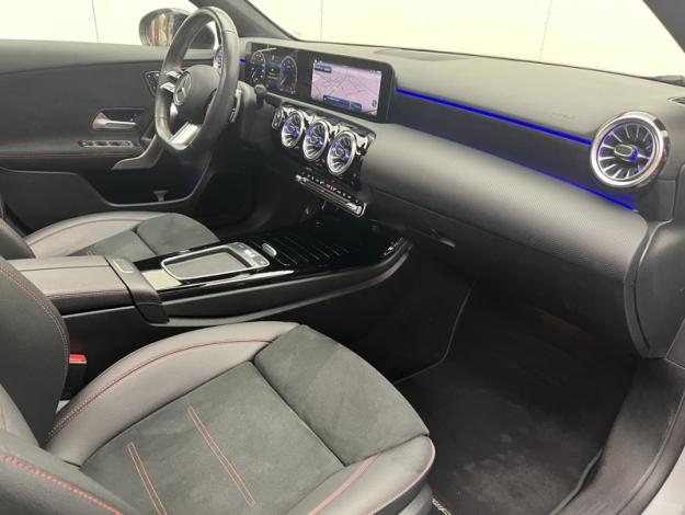 MERCEDES-BENZ Classe A 200 d AMG Line  
