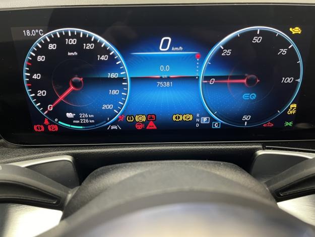 MERCEDES-BENZ EQB 250 AMG Line  
