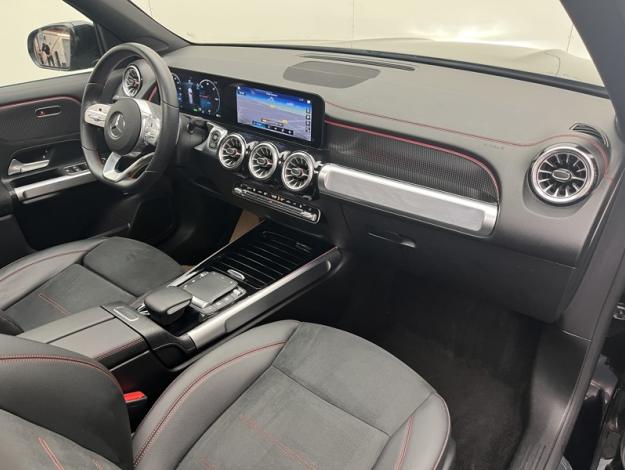 MERCEDES-BENZ EQB 250 AMG Line  