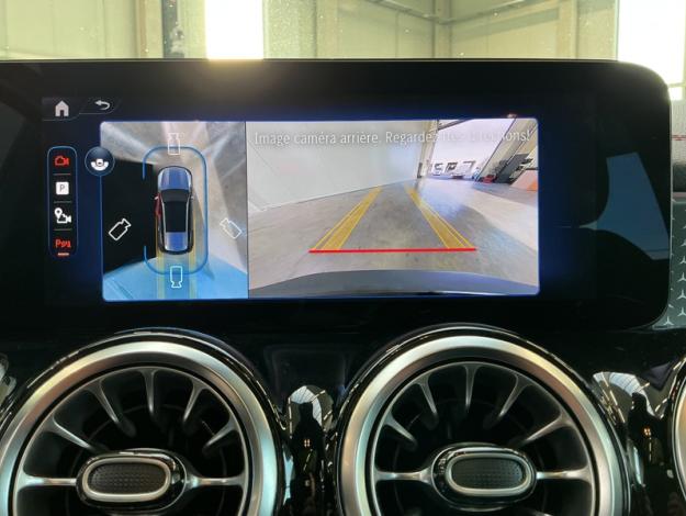 MERCEDES-BENZ EQB 250 + AMG Pack Night Toit Pano  