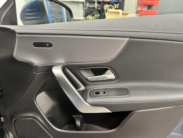 MERCEDES-BENZ CLA 180 d Coupé Luxury Line  