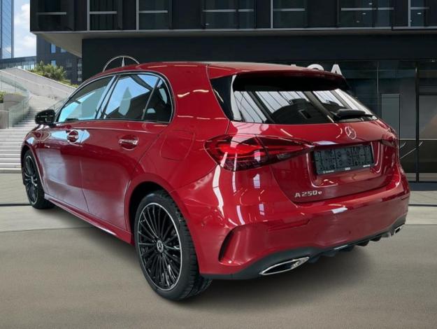 MERCEDES-BENZ A 250 e AMG Pack Night Toit Pano  