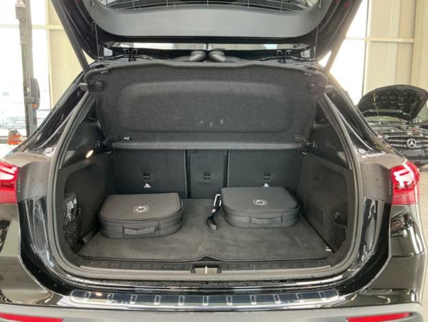 MERCEDES-BENZ EQA 250 + Luxury Line  