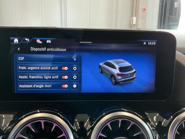 MERCEDES-BENZ EQA 250 + Luxury Line  
