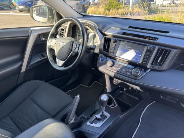 TOYOTA RAV4 2WD Dynamic Edition  197