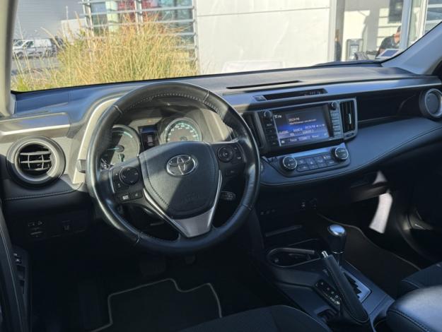 TOYOTA RAV4 2WD Dynamic Edition  197