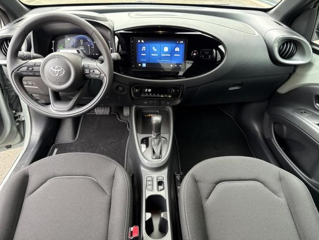 TOYOTA Aygo X Hybride 1.5 116ch GRAPHIC Pack Zen Radar   