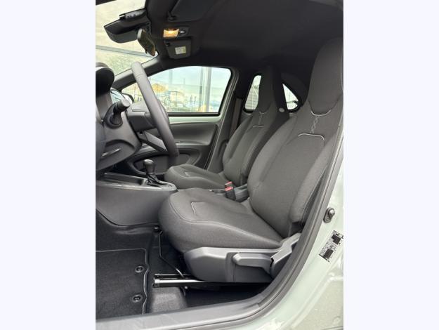TOYOTA Aygo X Hybride 1.5 116ch GRAPHIC Pack Zen Radar   