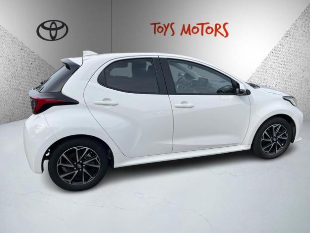 TOYOTA Yaris 116H DESIGN  