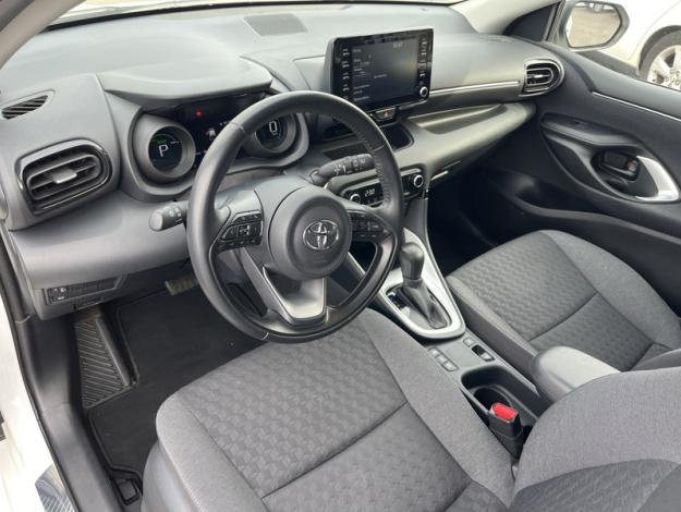 TOYOTA Yaris 116H DESIGN  