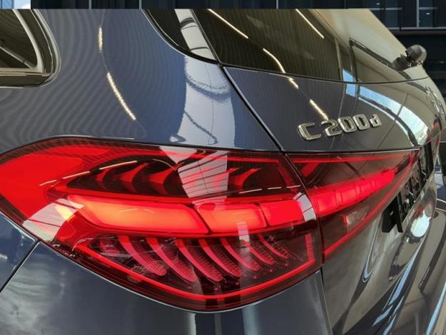 MERCEDES-BENZ C 200 d AMG Pack Night Burmester Distronic PANO  