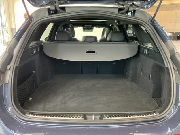 MERCEDES-BENZ C 200 d AMG Pack Night Burmester Distronic PANO  
