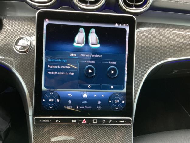 MERCEDES-BENZ C 200 d AMG Pack Night Burmester Distronic PANO  