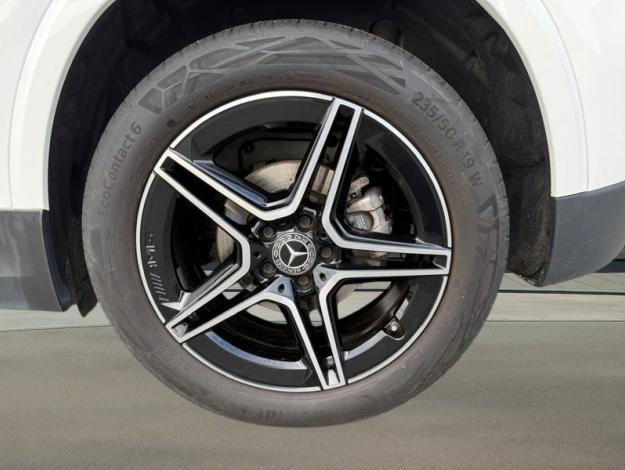 MERCEDES-BENZ GLA 200 d AMG Line  