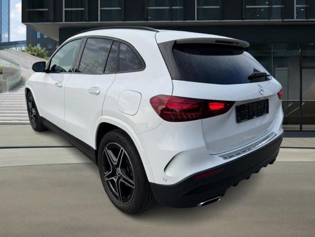 MERCEDES-BENZ GLA 200 d AMG Line  