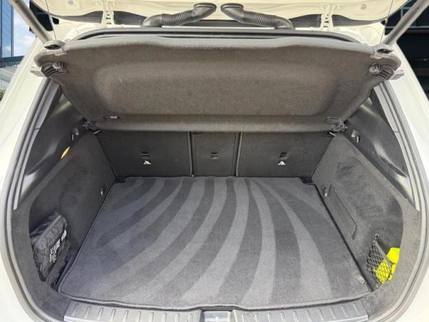 MERCEDES-BENZ GLA 200 d AMG Line  