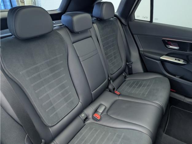 MERCEDES-BENZ GLC SUV GLC 300 de 4MATIC AMG Line  GLC 300 de Hybrid EQ 4MATIC AMG Line