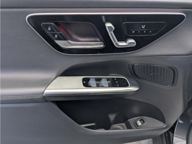 MERCEDES-BENZ GLC SUV GLC 300 de 4MATIC AMG Line  GLC 300 de Hybrid EQ 4MATIC AMG Line