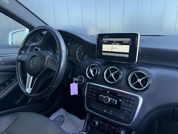 MERCEDES-BENZ Classe A A 180 Intuition  