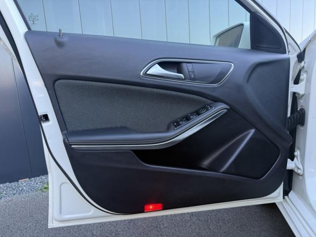 MERCEDES-BENZ Classe A A 180 Intuition  