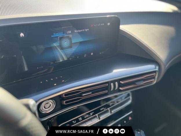 MERCEDES-BENZ EQC 400 4MATIC AMG line  