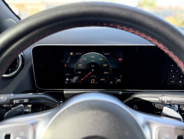 MERCEDES-BENZ GLA 200 d AMG Line  