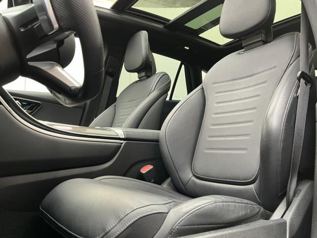 MERCEDES-BENZ GLC 300 de Hybrid EQ 4MATIC AMG Line GLC 300 de Hybrid EQ 4MATIC AMG Line  GLC 300 de Hybrid EQ 4MATIC AMG Line