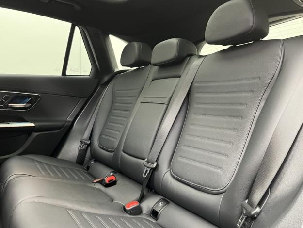MERCEDES-BENZ GLC 300 de Hybrid EQ 4MATIC AMG Line GLC 300 de Hybrid EQ 4MATIC AMG Line  GLC 300 de Hybrid EQ 4MATIC AMG Line