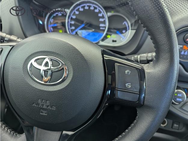 TOYOTA Yaris 1.5 Hybride 100h France  