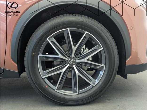 LEXUS LBX 1.5 136H 2WD Cool Pack Advanced  