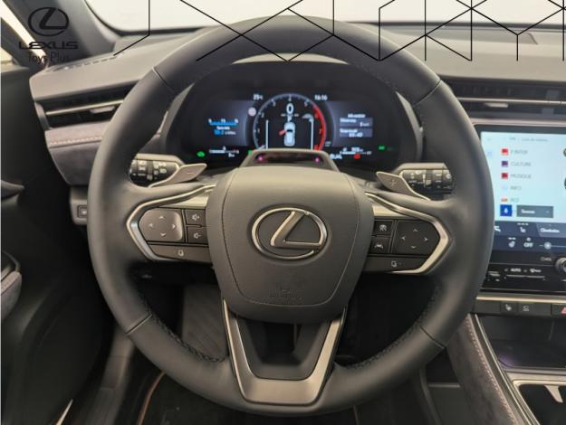 LEXUS LBX 1.5 136H 2WD Cool Pack Advanced  