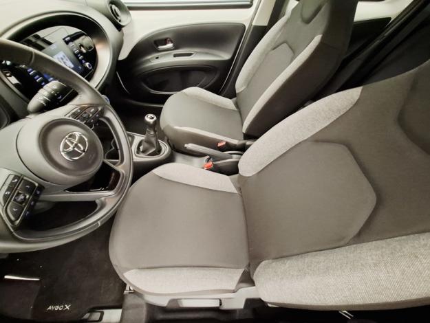 TOYOTA Aygo X 1.0 VVT-I 72 DYNAMIC  