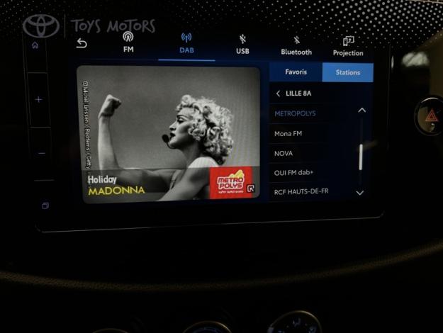 TOYOTA Aygo X 1.0 S-CVT 72 DESIGN  