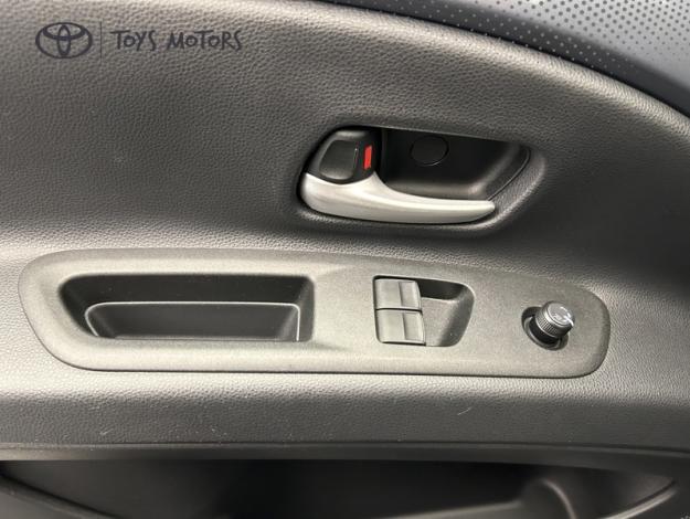 TOYOTA Aygo X 1.0 S-CVT 72 DESIGN  