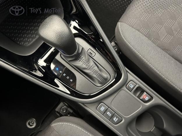 TOYOTA Yaris 1.5 116H DESIGN   