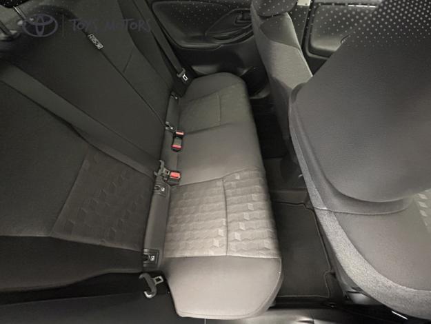 TOYOTA Yaris 1.5 116H DESIGN   