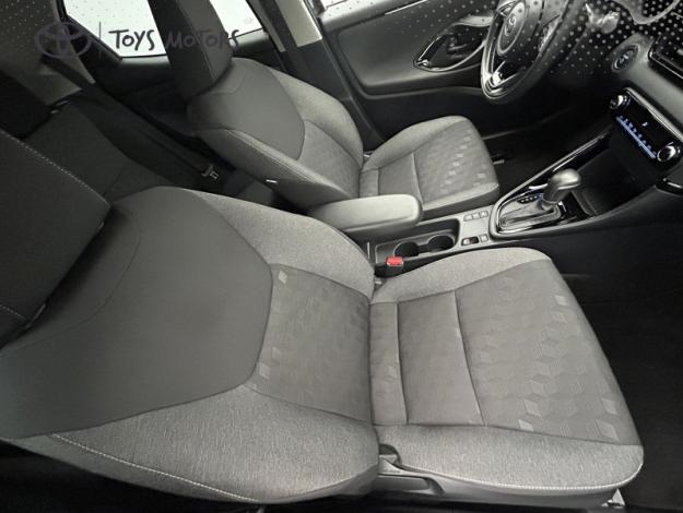 TOYOTA Yaris 1.5 116H DESIGN   